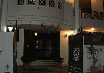 Hôtel Agra Mahal Extérieur photo